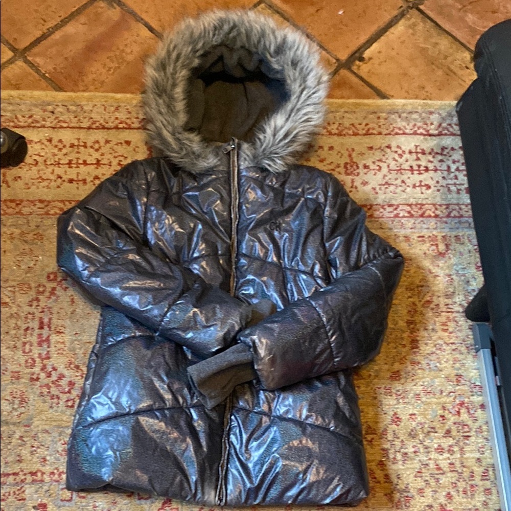 GUC Girls Metallic Gray Puffer Jacket with Faux Fur Hood sz 16